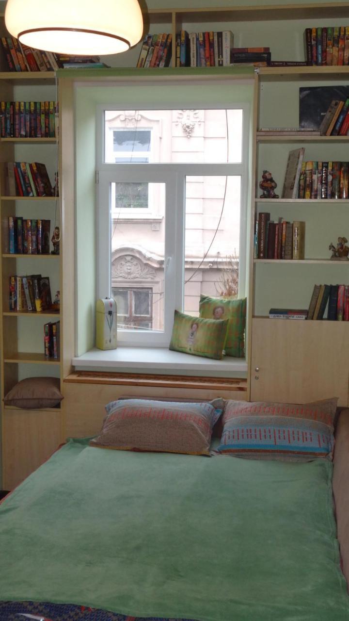 Modern Chaikovskogo Apartment Lviv Exteriör bild