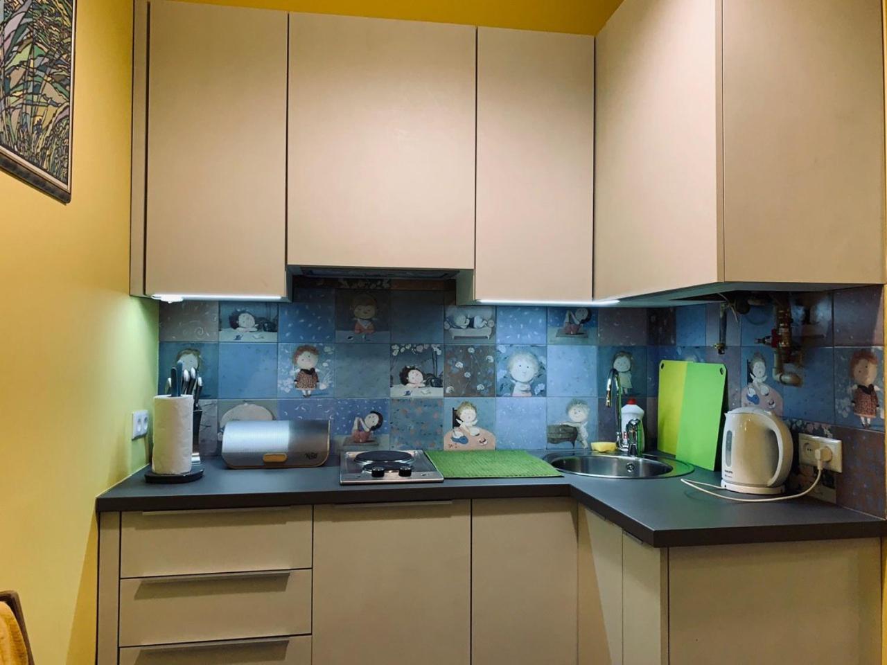 Modern Chaikovskogo Apartment Lviv Exteriör bild