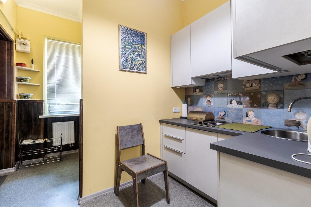 Modern Chaikovskogo Apartment Lviv Exteriör bild