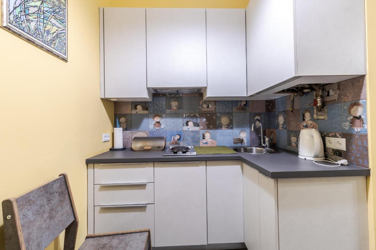 Modern Chaikovskogo Apartment Lviv Exteriör bild