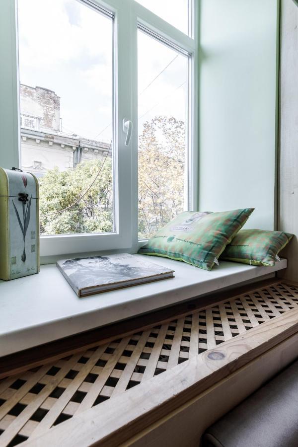 Modern Chaikovskogo Apartment Lviv Exteriör bild